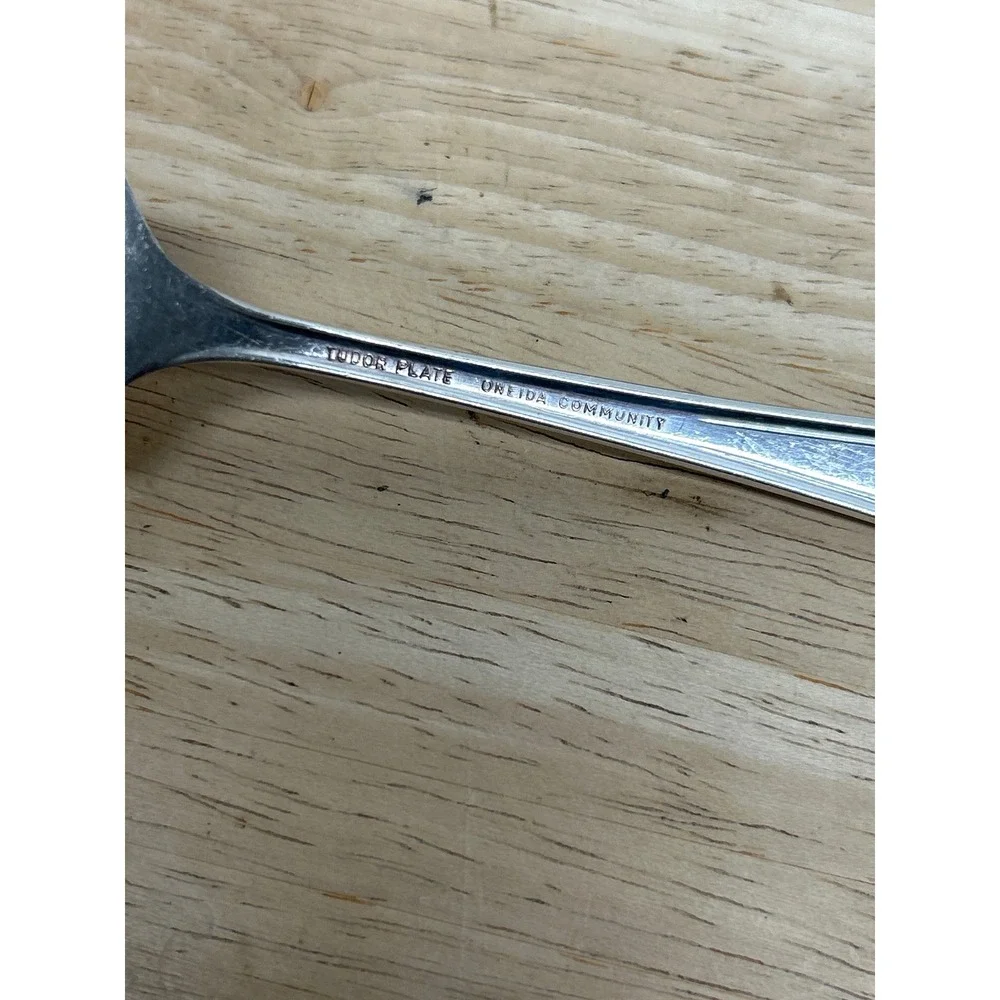 Oneida silver queen